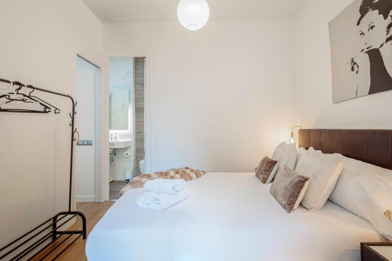 The Gaudi Suites II Barcelona Kültér fotó
