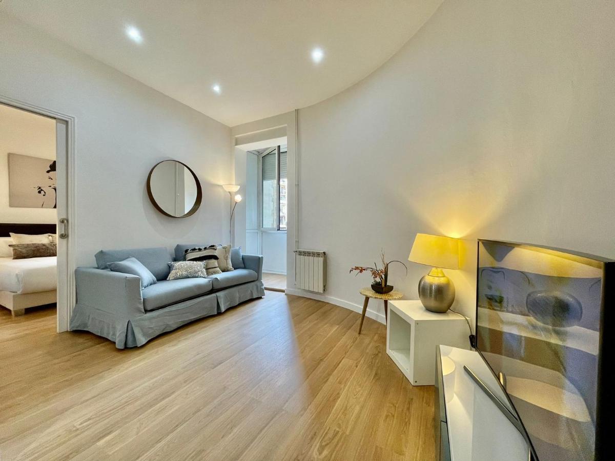 The Gaudi Suites II Barcelona Kültér fotó