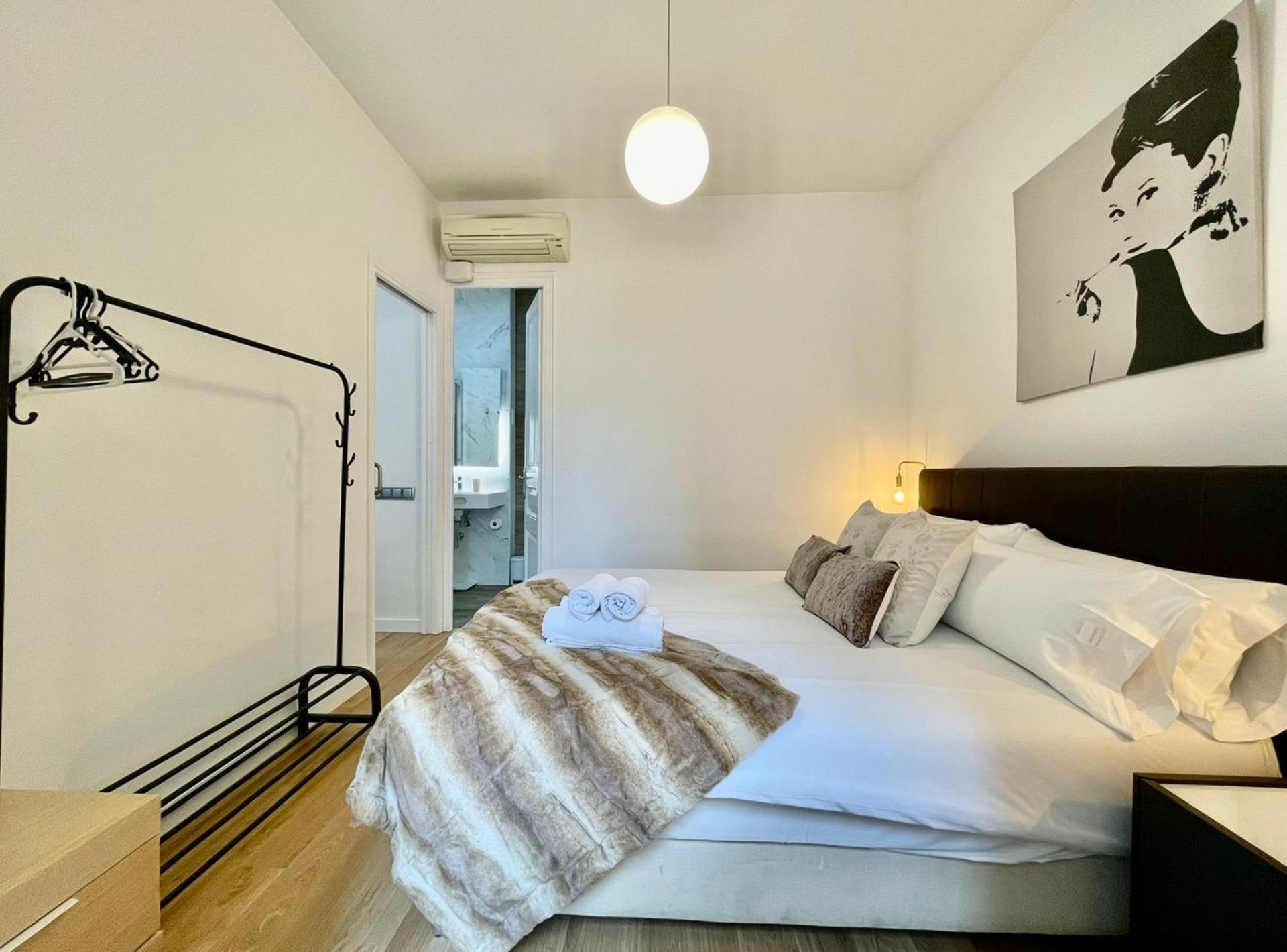 The Gaudi Suites II Barcelona Kültér fotó